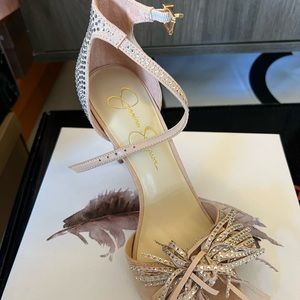 Soft pink / nude heels